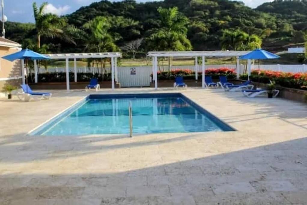 Snooze At Oceanpointe Villa Lucea Eksteriør bilde